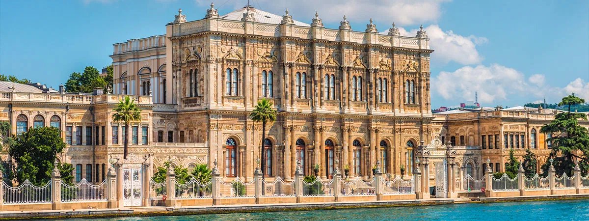 🏰 Dolmabahce Palace: The Modern Face of Ottoman Splendor