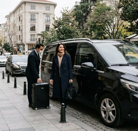Elite-Ankunft vom Flughafen Istanbul nach Şişli und Nişantaşı mit Istanbul Cozy Shuttle