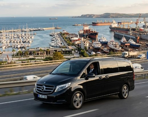 VIP-Transfer vom Flughafen Istanbul zur Tuzla Marina und den Werften mit Istanbul Cozy Shuttle