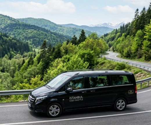 VIP-Naturreise vom Flughafen Sabiha Gökçen nach Bolu und Abant mit Istanbul Cozy Shuttle