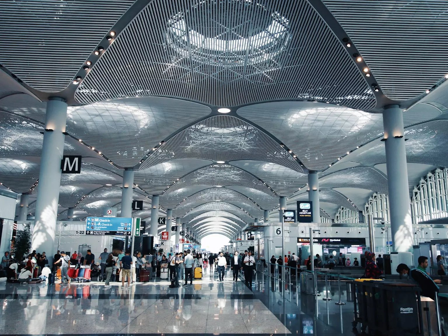 🚌 What Is Shuttle Service in Istanbul? Key Advantages