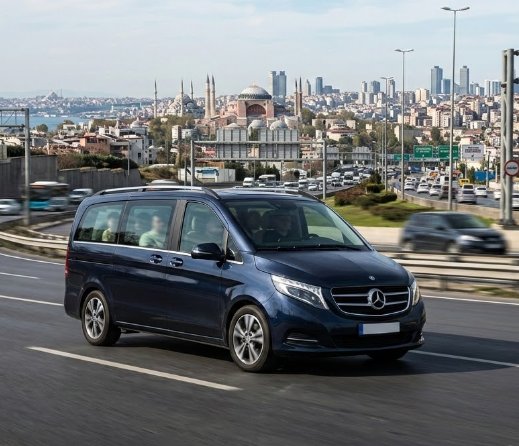 Der schnellste Weg vom Flughafen Istanbul ins Stadtzentrum