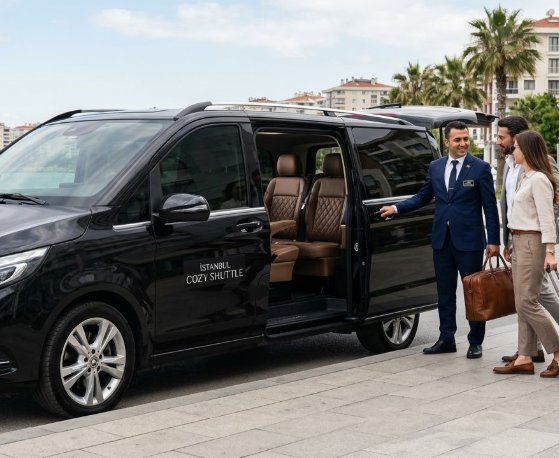 Luxuriöser VIP-Transfer von Maltepe zum Flughafen Istanbul (IST) mit Istanbul Cozy Shuttle